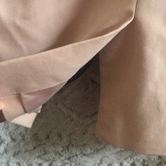 SOLD H&M Baby Pink Blazer - Picture 11 of 15